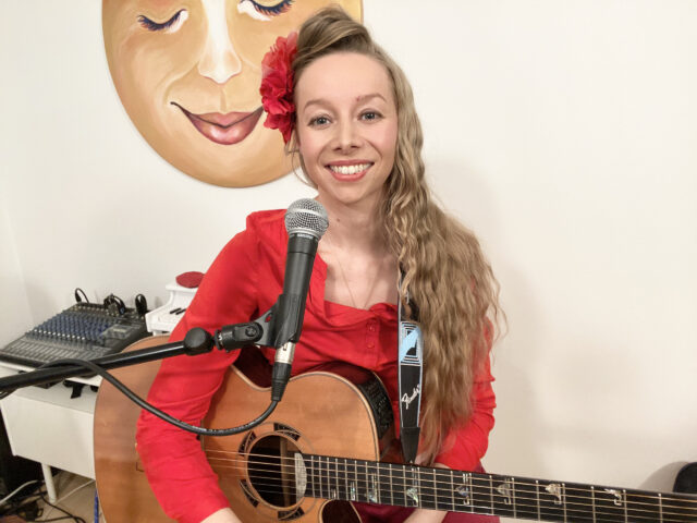 StephanieBalih-SingerSongwriter-web